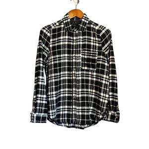 NWT!‎ Polly & Esther black & white flannel shirt